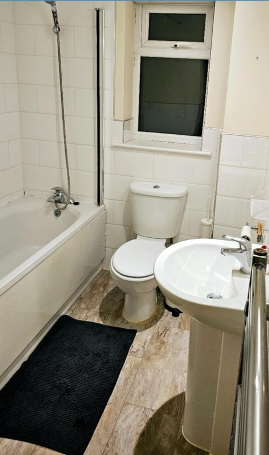 Extra Large Bedroom Dartford Dış mekan fotoğraf