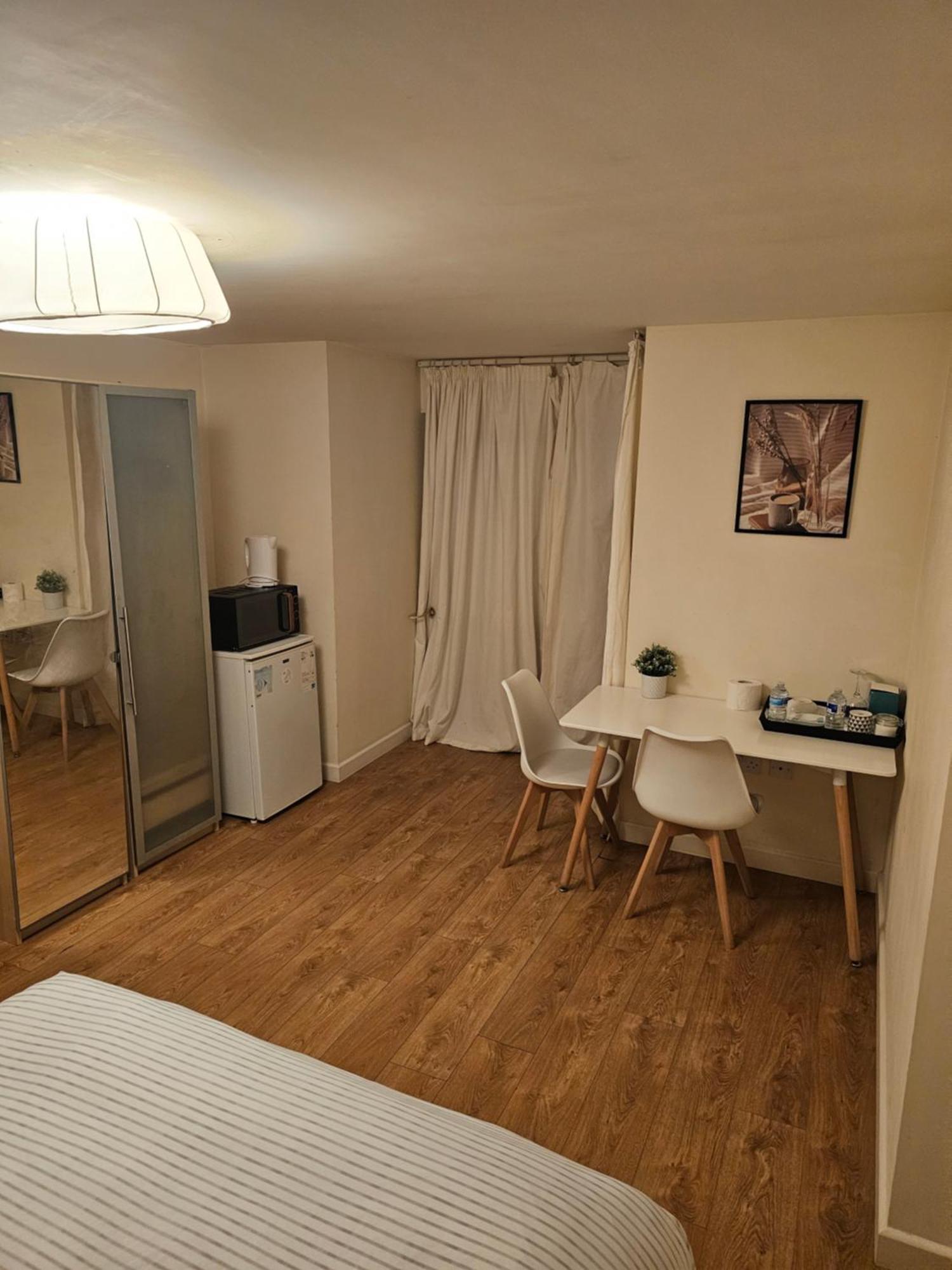 Extra Large Bedroom Dartford Dış mekan fotoğraf